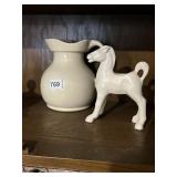 USA PITCHER AND HORSE FIGURE HORSE HAS DAMAGE