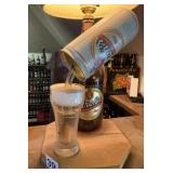 STROHï¿½S BEER LAMP WORKS WELL