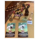 WOOD BEAD NECKLACE, BULLDOG, 2004 PIRATES