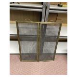 HAMMERED BRASS FIREPLACE SCREEN