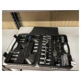 FORD TOOL SET IN CASE