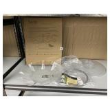 BIRDS CHOICE FEEDER AND PROTECTOR AND SQUIRREL