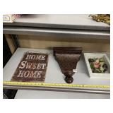 WALL SHELF 10, HOME SWEET HOME SIGN, FLOWERS IN
