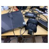XBOX ONE WITH KINECT TRACKER 2 CONTROLLERS AND