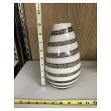 SWIRLED ART GLASS VASE