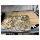 FUR MUFF WITH ZIPPER INSIDE