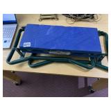 BROOKSTONE FOLDING KNEELER SEAT