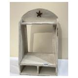 WOULD ORGANIZER SHELF WITH STAR TOP