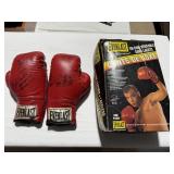 "TITO" TRINIDAD AND HIS FATHER AUTOGRAPHED BOXING