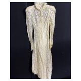 FRENCH DRESS SHIRT W/ ROUND BID AND CUFF DETAILS