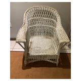 WICKER CHAIR