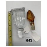 2 GLASS BOTTLE STOPPERS