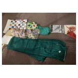 2 X NEW SCRUB PANTS OVEN MIT, CLOTH, PILLOW