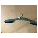 PAIR OF SOFT BRUSHES HAND PAINTED DECORATION THAT