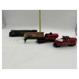 HO TRAINS INCLUDING CHATTANOOGA, SANTA FE HEINZ