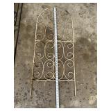 IRON GARDEN DECORATION DOME TOP 43" X 17" W