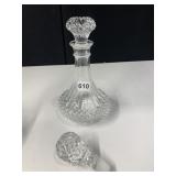 CRYSTAL DECANTER WITH EXTRA STOPPER