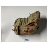 DAWN SUTTON AUTOGRAPHED MODEL MCGREGOR G9SV