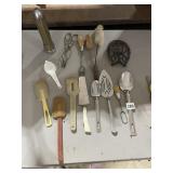 ASSORTED KITCHEN TOOLS, CAST IRON TRIVET,