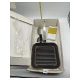 HACKMAN GRIDDLE PAN DOES HAVE RUST ON BOTTOM