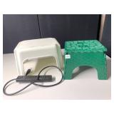 PLUG 2 STEP STOOLS