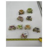 9 CARRIAGE CHRISTMAS LIGHT COVERS, 4 MISSING 1
