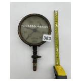 PRESSURE GUAGE