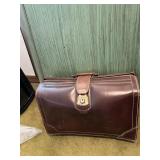 VINTAGE LEATHER BRIEFCASE BRASS PLATE WILL COME