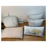 GROUP OF DECORATIVE PILLOWS INCLUDING TWO WHITE