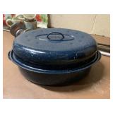 ENAMELWARE ROASTING PAN WITH DOMED LID IN DARK