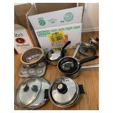 MIXED LOT OF KITCHENWARE INCLUDING STAINLESS