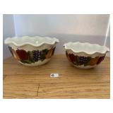 PAIR OF CERAMIC BOWLS WITH CREAM GROUND AND