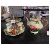 LEFTON CHINA LIMITED EDITION POINSETTIA TEA POT,