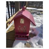 RED BARN THEME BIRD FEEDER