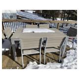 OUTDOOR DINING SET COMPRISING RECTANGULAR TABLE