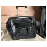 BLACK NYLON ROLLING LUGGAGE BAG WITH TELESCOPING
