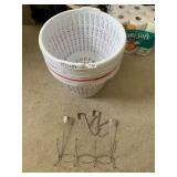 LIGHT WEIGHT LAUNDRY BASKETS, OVER THE DOOR