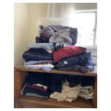 LARGE ASSORTMENT OF MENï¿½S CLOTHING, INCLUDES