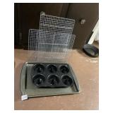 DARK GRAY METAL BAKING PAN WITH SIX FLUTED