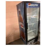 COMMERCIAL GLASS-DOOR REFRIGERATED DISPLAY COOLER