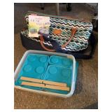 PICNIC SACHEL W/ FOOD STORAGE CONTAINERS