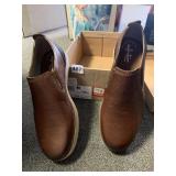 NEW BROWN SHOES CLARKS