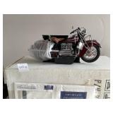 INDIAN MOTORCYCLE WITH SIDECAR DIE-CAST MODEL -