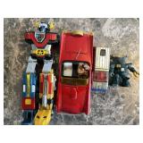 VINTAGE VOLTRON DIECAST ROBOT - WITH CORGI FORD