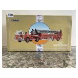 CORGI - AMERICAN LAFRANCE AERIAL LADDER TRUCK,