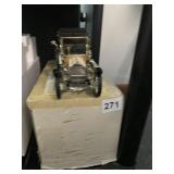 DIE-CAST MODEL - VINTAGE OPEN WHEEL RACE CAR,