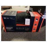 NEW MEMORY FOAM M SLIPPERS IN BOX