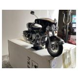 DIE-CAST MODEL MOTORCYCLE - POLICE, BLACK AND