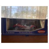 KYOSHO 118 SCALE MODEL CAR