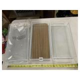 WHITE WIRE MESH STORAGE BASKETS, WOOD-LOOK